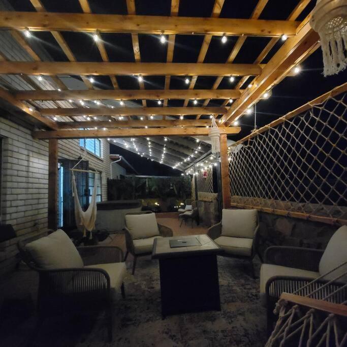 The Ritz Spa Sanctuary Hot Tub/Patio/Fam/Pet Las Cruces Extérieur photo