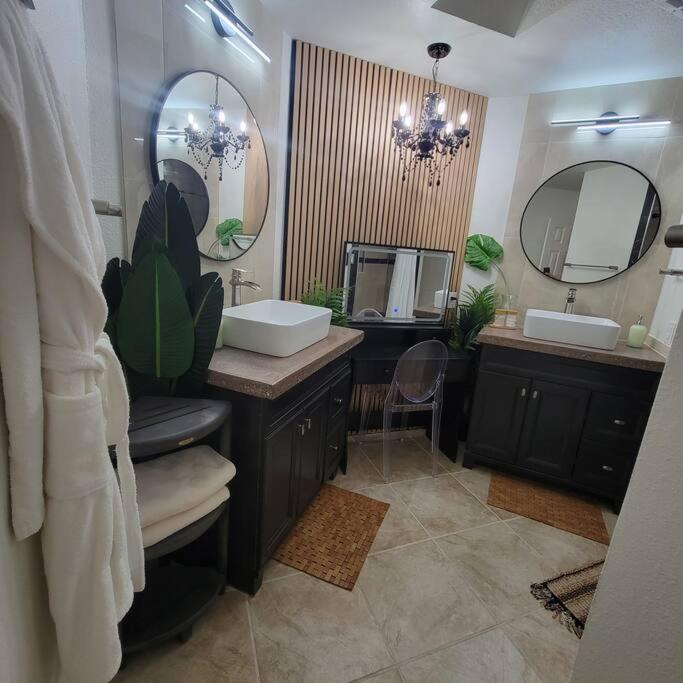 The Ritz Spa Sanctuary Hot Tub/Patio/Fam/Pet Las Cruces Extérieur photo