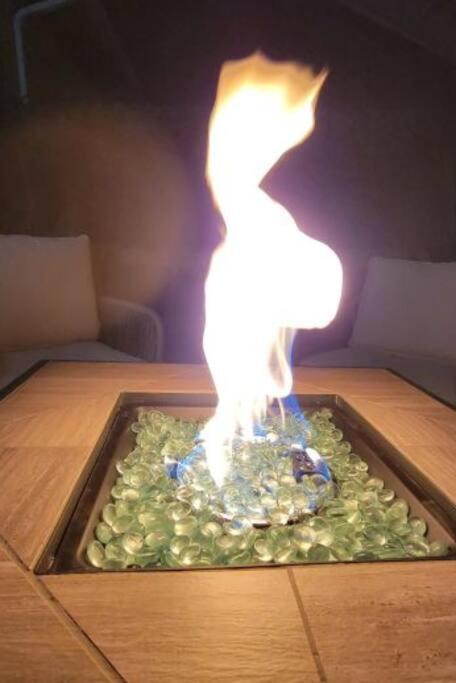 The Ritz Spa Sanctuary Hot Tub/Patio/Fam/Pet Las Cruces Extérieur photo
