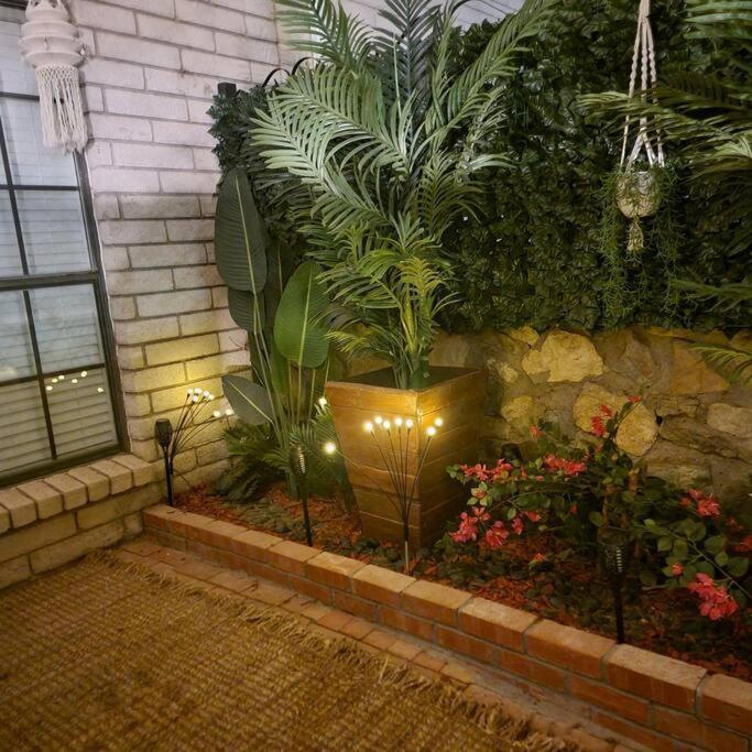The Ritz Spa Sanctuary Hot Tub/Patio/Fam/Pet Las Cruces Extérieur photo